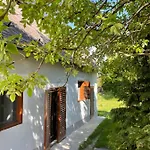 Pajtas Vendeghaz Гостевой дом 3*